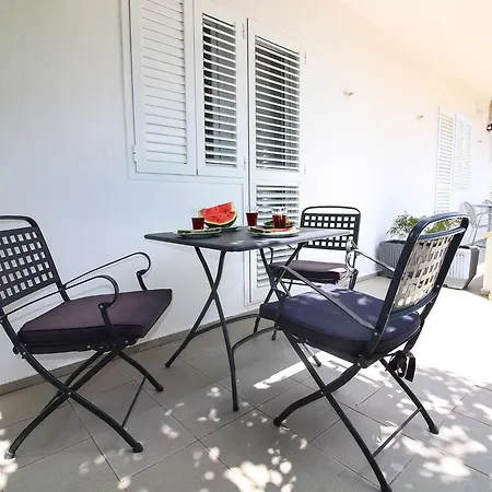 Lavanda Apartment *